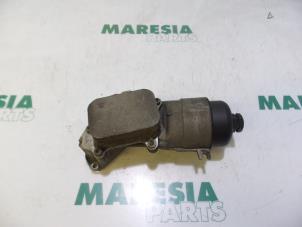 Usados Soporte de filtro de aceite Peugeot 207/207+ (WA/WC/WM) 1.6 HDi 16V Precio € 45,00 Norma de margen ofrecido por Maresia Parts