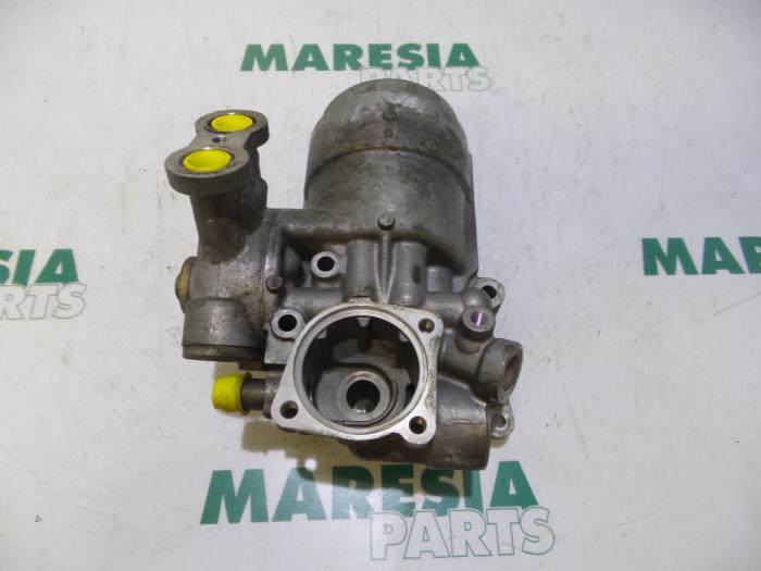 Gebrauchte Ölfilterhalter Renault Espace (JK) 3.0 dCi V6 24V Preis € 60,00 Margenregelung angeboten von Maresia Parts