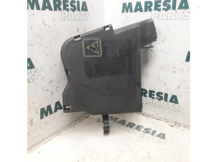 Usagé Couvercle de distribution Fiat Punto II (188) 1.2 60 S 3-Drs. Prix € 20,00 Règlement à la marge proposé par Maresia Parts