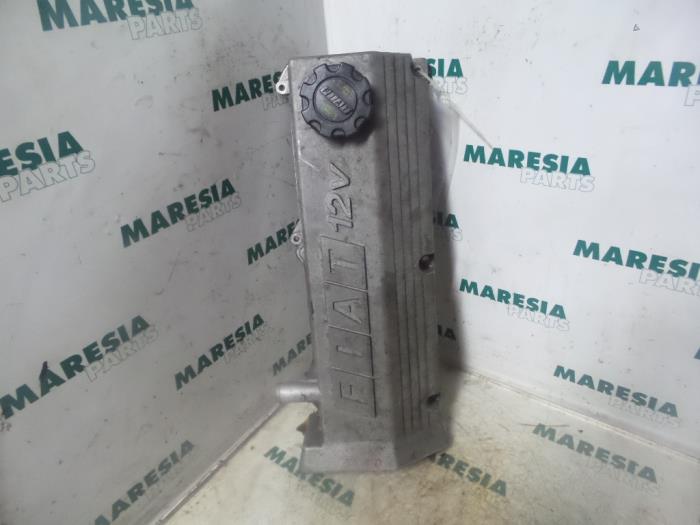 Ventildeckel van een Fiat Brava (182B) 1.4 S,SX 12V 1999