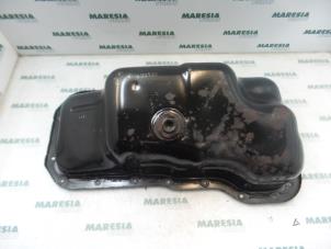 Usagé Couvercle carter Fiat Stilo (192A/B) 1.6 16V 3-Drs. Prix € 25,00 Règlement à la marge proposé par Maresia Parts