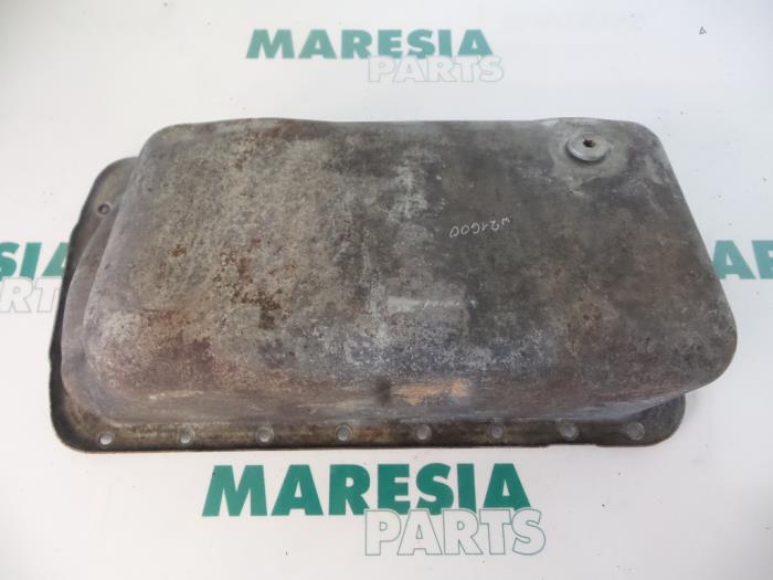 Usagé Couvercle carter Fiat Ulysse (220) 1.9 Tds Prix € 50,00 Règlement à la marge proposé par Maresia Parts
