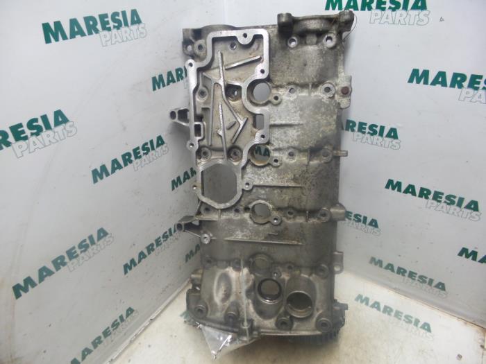 Gebrauchte Ventildeckel Renault Laguna II Grandtour (KG) 1.8 16V Preis € 75,00 Margenregelung angeboten von Maresia Parts