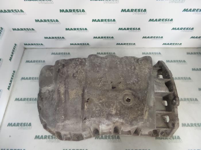 Gebrauchte Ölwanne Renault Laguna II Grandtour (KG) 1.8 16V Preis € 30,00 Margenregelung angeboten von Maresia Parts