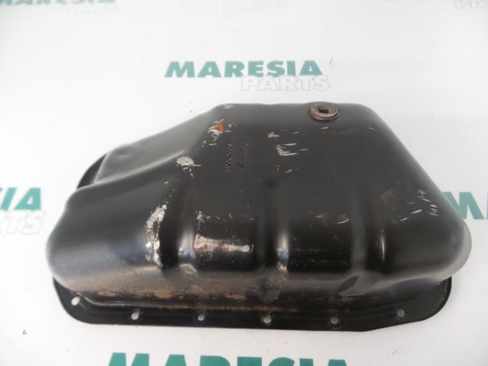 Usagé Couvercle carter Renault Twingo (C06) 1.2 Prix € 35,00 Règlement à la marge proposé par Maresia Parts