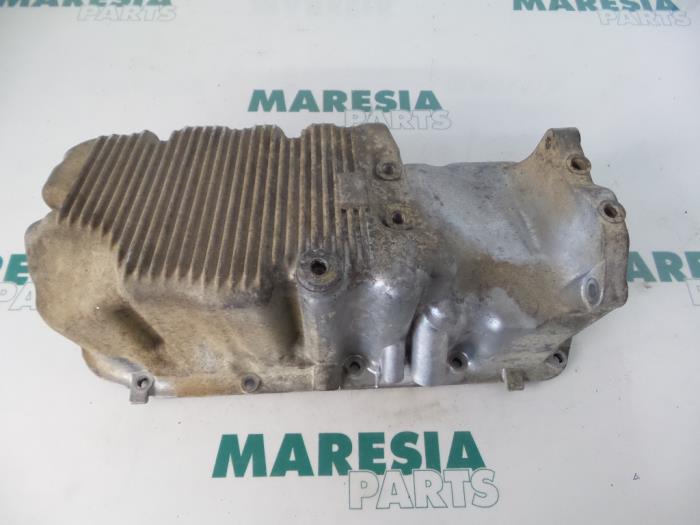 Usagé Couvercle carter Fiat Strada (178/278) 1.9 JTD Prix € 50,00 Règlement à la marge proposé par Maresia Parts