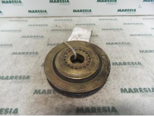 Used Crankshaft pulley Peugeot 307 CC (3B) 2.0 16V Price € 20,00 Margin scheme offered by Maresia Parts