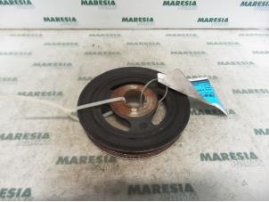 Used Crankshaft pulley Peugeot 307 SW (3H) 1.6 HDiF 110 16V Price € 25,00 Margin scheme offered by Maresia Parts