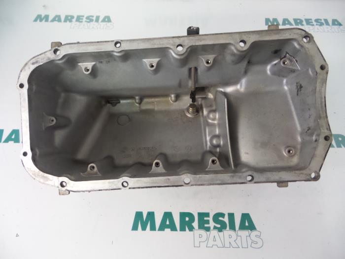 Usagé Couvercle carter Alfa Romeo 166 2.0 Twin Spark 16V Prix € 105,00 Règlement à la marge proposé par Maresia Parts