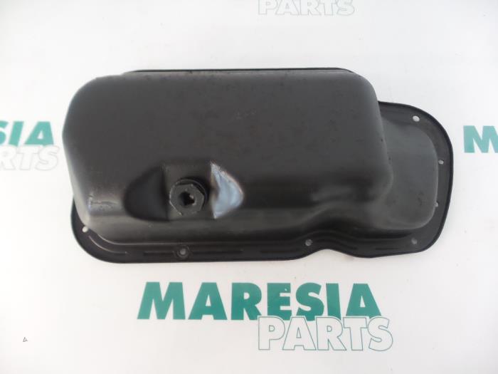 Gebrauchte Ölwanne Peugeot 106 II 1.4 XN,XR,XS,XT Preis € 25,00 Margenregelung angeboten von Maresia Parts