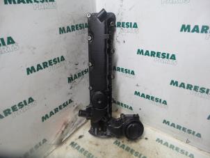 Used Rocker cover Peugeot 607 (9D/U) 2.2 HDi 16V FAP Price € 40,00 Margin scheme offered by Maresia Parts