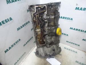 Usagé Couvercle soupapes Renault Espace (JK) 2.0 16V Turbo Prix € 75,00 Règlement à la marge proposé par Maresia Parts