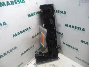 Used Rocker cover Peugeot 807 2.2 16V Price € 40,00 Margin scheme offered by Maresia Parts