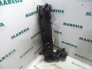 Used Rocker cover Peugeot 807 2.2 HDiF 16V Price € 40,00 Margin scheme offered by Maresia Parts