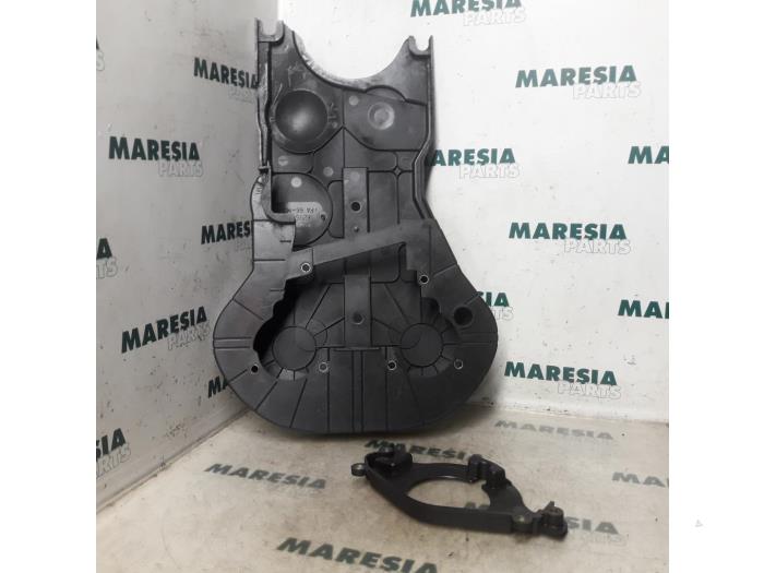 Usagé Couvercle de distribution Citroen Xantia (X1/2) 2.0i 16V Prix € 20,00 Règlement à la marge proposé par Maresia Parts