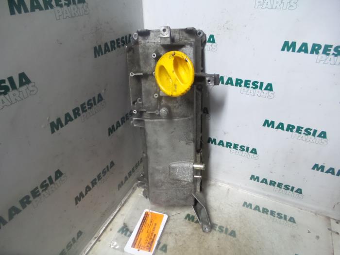 Gebrauchte Ventildeckel Renault Clio II (BB/CB) 1.4 Preis € 65,00 Margenregelung angeboten von Maresia Parts