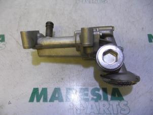 Used Oil pump Alfa Romeo 166 3.0 V6 24V Price € 131,25 Margin scheme offered by Maresia Parts