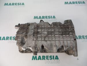 Używane Miska olejowa Renault Espace (JK) 3.0 dCi V6 24V Grand Espace Cena € 105,00 Procedura marży oferowane przez Maresia Parts
