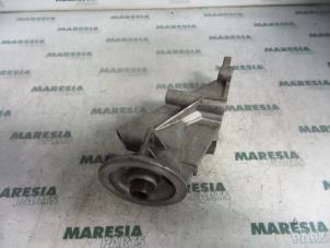 Gebrauchte Ölfilterhalter Citroen Xsara Picasso (CH) 1.8 16V Preis € 40,00 Margenregelung angeboten von Maresia Parts
