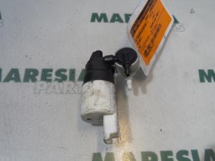 Usados Bomba de limpiaparabrisas delante Peugeot 807 2.0 HDi 16V Precio € 10,00 Norma de margen ofrecido por Maresia Parts