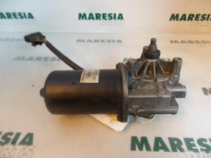 Used Front wiper motor Peugeot 807 2.0 HDi 16V Price € 65,00 Margin scheme offered by Maresia Parts