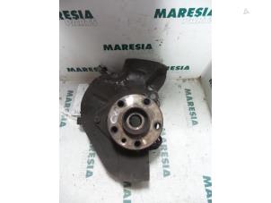 Used Knuckle, front right Peugeot 807 2.0 HDi 16V Price € 75,00 Margin scheme offered by Maresia Parts
