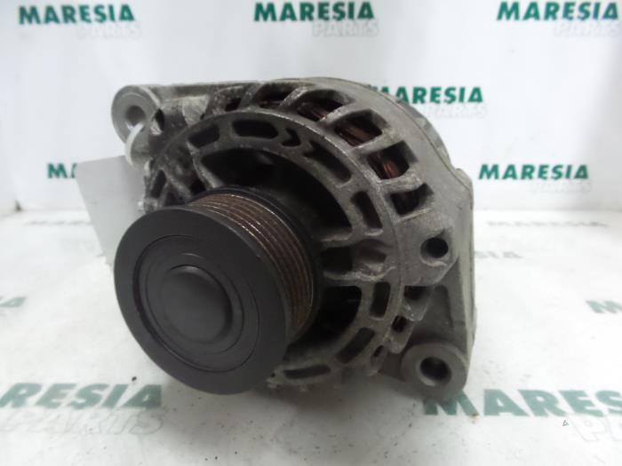 Begagnade Dynamo Fiat Croma (194) 1.9 D Multijet 16V Pris € 105,00 Marginaltabell erbjuds av Maresia Parts