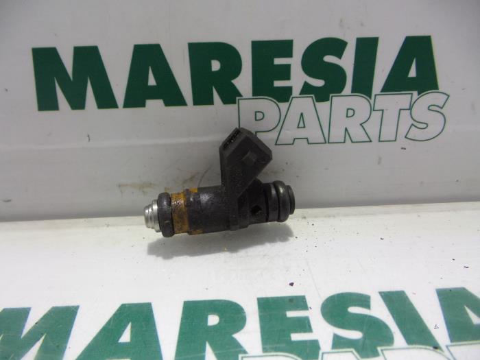 Begagnade Insprutare (bensin) Renault Scénic I (JA) 1.6 16V Pris € 20,00 Marginaltabell erbjuds av Maresia Parts