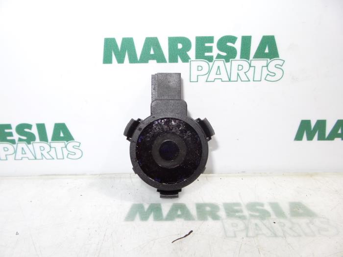 Begagnade Regnsensor Peugeot 807 2.0 HDi 16V Pris € 40,00 Marginaltabell erbjuds av Maresia Parts