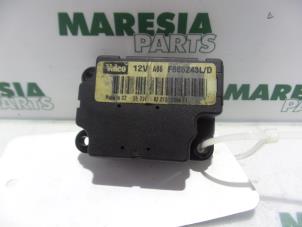 Used Heater valve motor Renault Grand Scénic II (JM) 1.5 dCi 105 Price € 25,00 Margin scheme offered by Maresia Parts