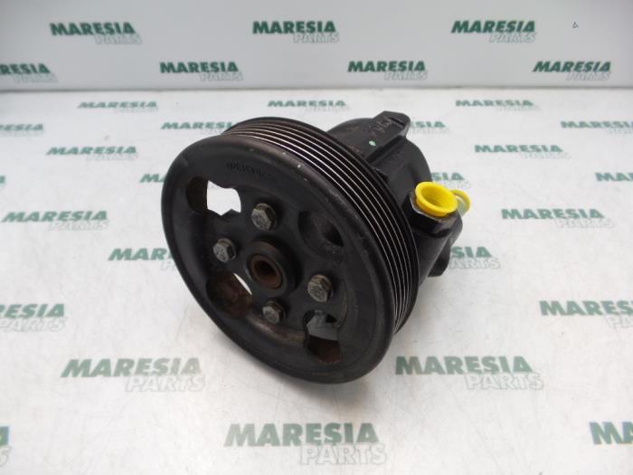 Usagé Pompe de direction Citroen C5 I Break (DE) 3.0 V6 24V Prix € 50,00 Règlement à la marge proposé par Maresia Parts