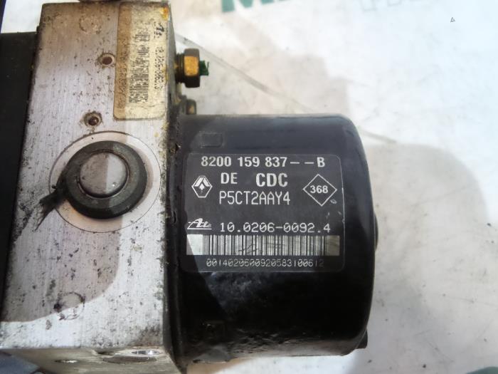 ABS pump Renault Espace 2.0 16V Turbo 7701208531 F4R794