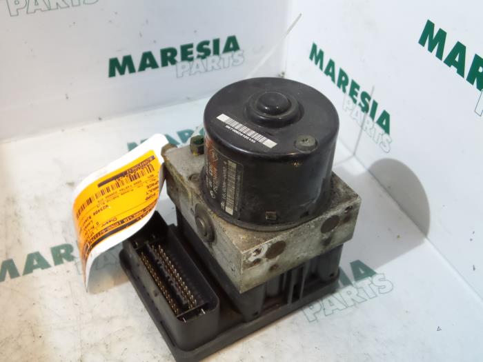 ABS pump Renault Espace 2.0 16V Turbo 7701208531 F4R794