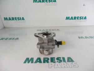 Used Vacuum pump (diesel) Renault Kangoo Express (FC) 1.5 dCi 60 Price € 36,30 Inclusive VAT offered by Maresia Parts