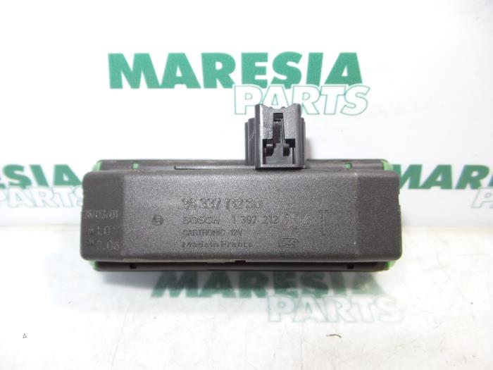Begagnade Regnsensor Peugeot 406 Break (8E/F) 2.2 16V Pris € 40,00 Marginaltabell erbjuds av Maresia Parts