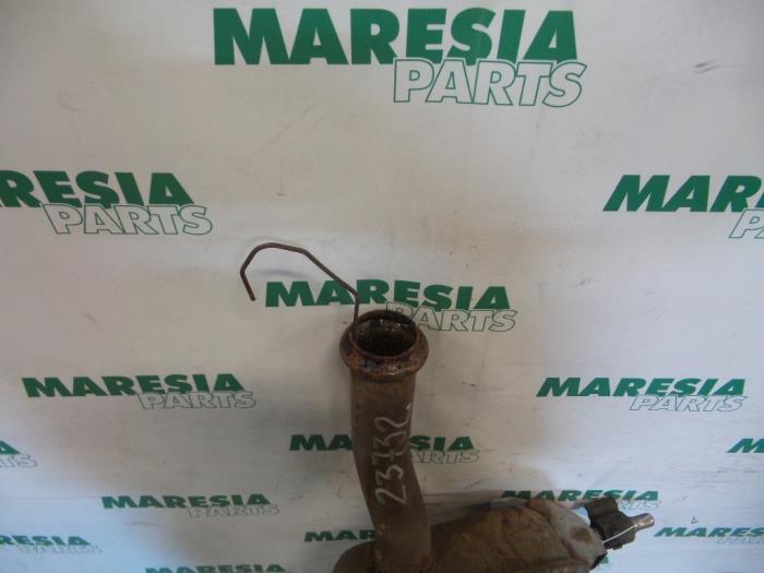 Gebrauchte Auspuff Enddämpfer Citroen C4 Grand Picasso (UA) 1.8 16V Preis € 50,00 Margenregelung angeboten von Maresia Parts