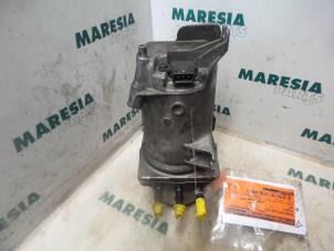Used Fuel filter housing Peugeot 607 (9D/U) 2.7 HDi V6 24V Price € 50,00 Margin scheme offered by Maresia Parts