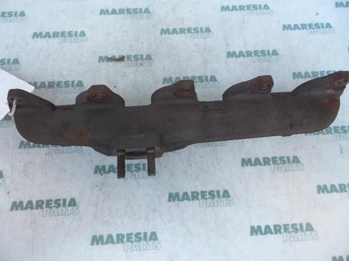 Gebrauchte Abgaskrümmer Peugeot 206 (2A/C/H/J/S) 1.4 HDi Preis € 50,00 Margenregelung angeboten von Maresia Parts