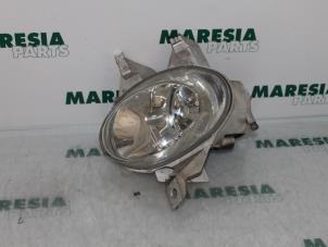 Used Fog light, front left Peugeot 206 (2A/C/H/J/S) 1.4 XR,XS,XT,Gentry Price € 10,00 Margin scheme offered by Maresia Parts