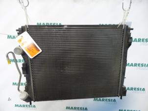 Used Radiator Renault Clio II (BB/CB) 1.2 16V Price € 25,00 Margin scheme offered by Maresia Parts