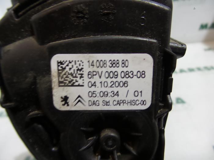 Gaspedalposition Sensor van een Peugeot Expert (G9) 2.0 HDi 120 2007