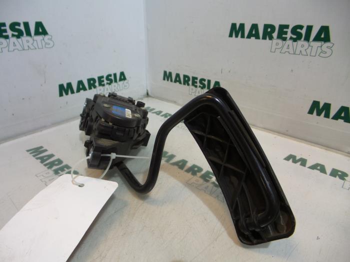 Gebrauchte Gaspedalposition Sensor Renault Espace (JK) 2.2 dCi 150 16V Grand Espace Preis € 29,99 Margenregelung angeboten von Maresia Parts