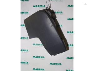 Used Rear bumper component, right Renault Trafic New (FL) 2.0 dCi 16V 90 Price € 42,35 Inclusive VAT offered by Maresia Parts
