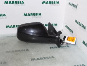 Used Wing mirror, right Peugeot 307 (3A/C/D) 1.6 16V Price € 50,00 Margin scheme offered by Maresia Parts