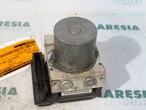 Used ABS pump Renault Scénic II (JM) 1.9 dCi 120 Price € 75,00 Margin scheme offered by Maresia Parts