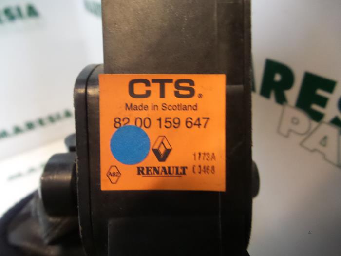 Gaspedalposition Sensor van een Renault Scénic II (JM) 1.9 dCi 120 2003