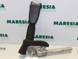 Used Seatbelt tensioner, right Citroen C6 (TD) 2.7 HDiF V6 24V Price € 70,00 Margin scheme offered by Maresia Parts