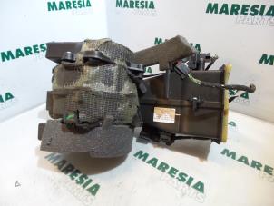 Used Heating and ventilation fan motor Citroen C6 (TD) 2.7 HDiF V6 24V Price € 105,00 Margin scheme offered by Maresia Parts