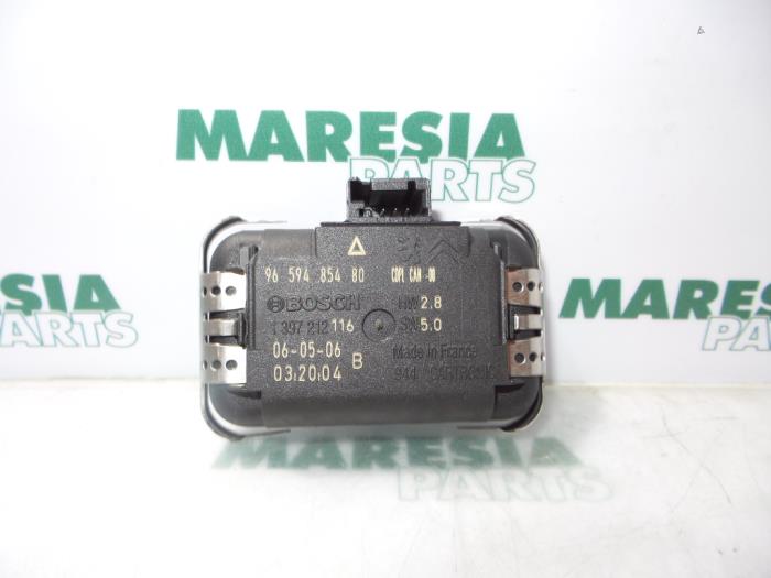 Begagnade Regnsensor Citroen C6 (TD) 2.7 HDiF V6 24V Pris € 85,00 Marginaltabell erbjuds av Maresia Parts