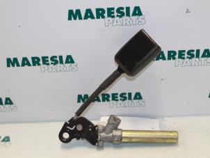 Gebrauchte Gurtsrammer links Peugeot 406 Break (8E/F) 2.9 V6 24V Preis € 25,00 Margenregelung angeboten von Maresia Parts